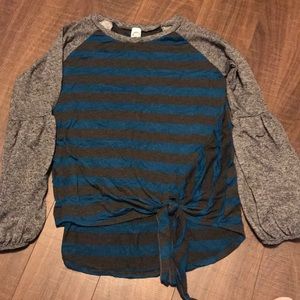 Long sleeved blue and grey top know detail, NBW